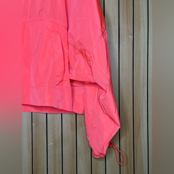 Zara Cropped Wind Breaker w/hoodie small - Picture 3 of 10